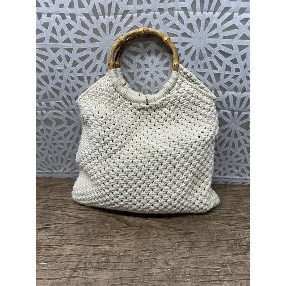 Beige Macrame Bag With Wooden Handles.  Pre-owned - Picture 4 of 7